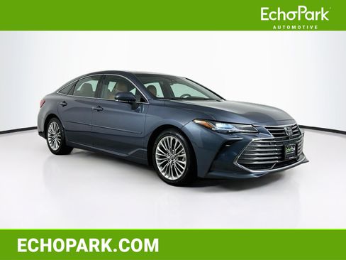 Used 2019 Toyota Avalon Limited w/ Advanced Safety Package FWD image 1