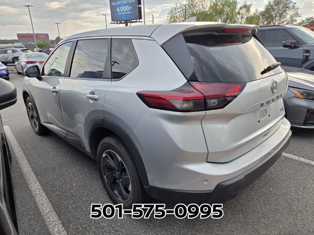 Used 2024 Nissan Rogue SV FWD image 6