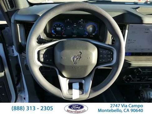 New 2025 Ford Bronco 4-Door image 17