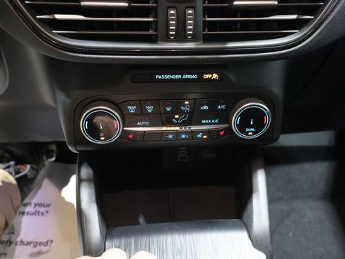 Used 2024 Ford Escape ST-Line image 26