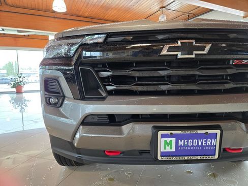 Used 2023 Chevrolet Colorado Z71 w/ Z71 Convenience Package 2 AWD/4WD image 10