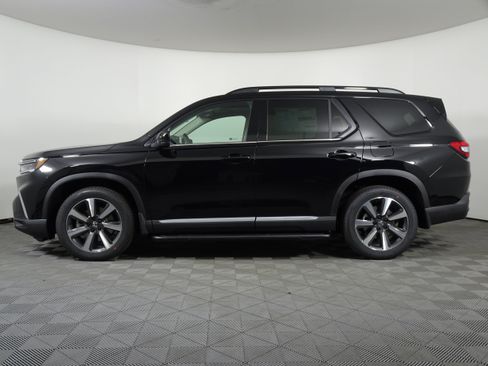 New 2025 Honda Pilot Touring image 15