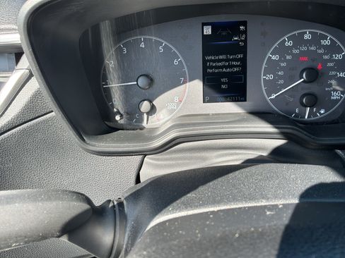 Used 2023 Toyota Corolla Cross LE FWD image 22