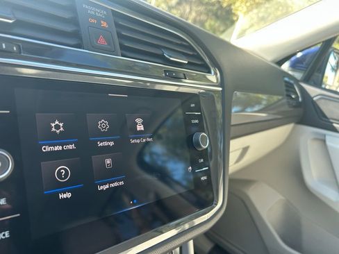 Used 2023 Volkswagen Tiguan SE image 17