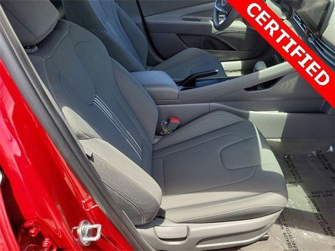 Used 2024 Hyundai Elantra SEL image 14