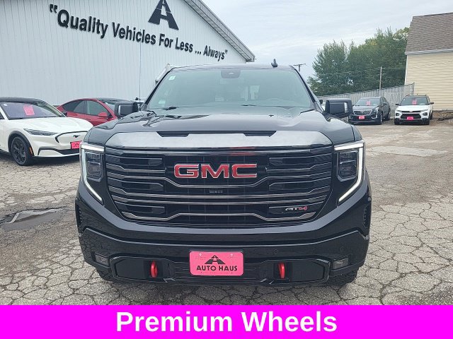 Used 2023 GMC Sierra 1500 AT4 w/ AT4 Preferred Package AWD/4WD image 31
