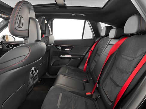 Used 2024 Mercedes-Benz GLC 43 AMG 4MATIC image 25