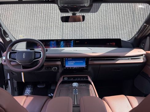 New 2026 Lincoln Navigator Reserve image 49