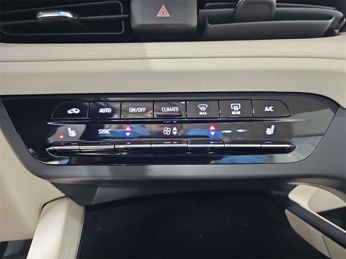 Certified 2023 Buick Envision Preferred image 30