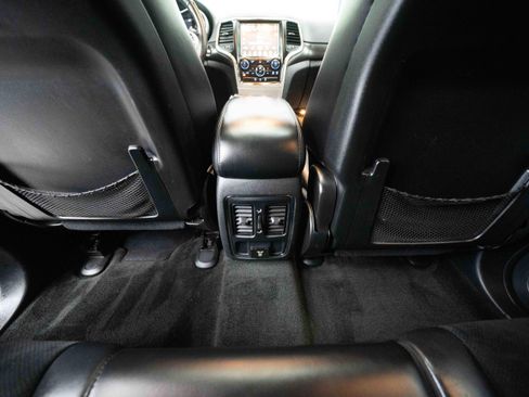 Used 2015 Jeep Grand Cherokee Altitude image 22