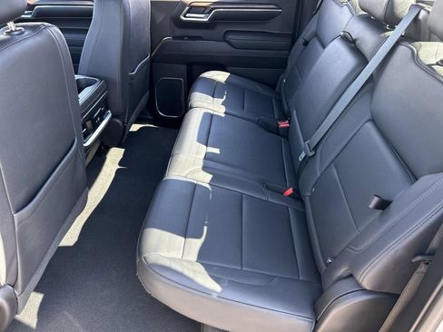 Used 2023 GMC Sierra 1500 SLT w/ SLT Convenience Package RWD image 25