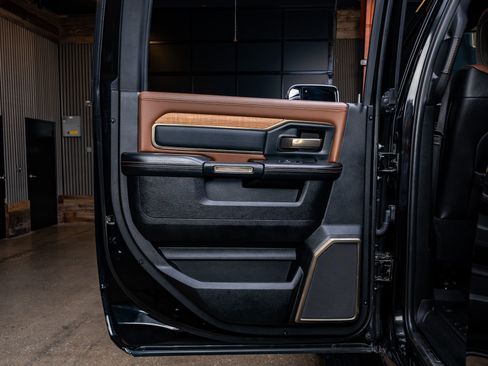 Used 2022 RAM 3500 Limited image 37
