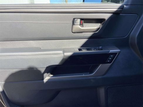 Used 2023 Toyota Tundra Limited image 24