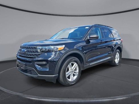 Certified 2023 Ford Explorer XLT AWD/4WD image 1