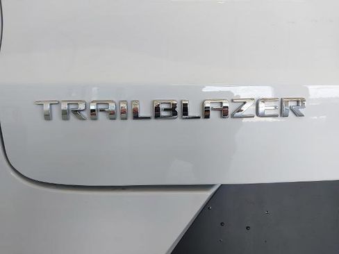 New 2026 Chevrolet TrailBlazer LS w/ LS Convenience Package FWD image 32