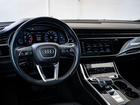Used 2021 Audi Q8 Prestige image 4
