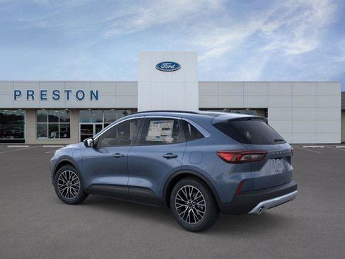 New 2025 Ford Escape SE image 4