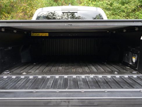 Used 2020 Toyota Tacoma TRD Sport image 39