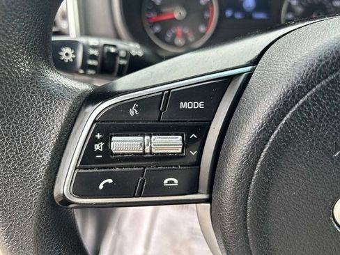 Used 2021 Kia Sportage LX AWD/4WD image 17