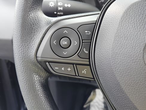Used 2023 Toyota Corolla LE FWD image 23