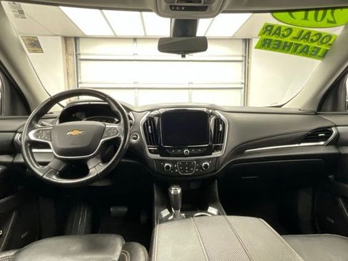 Used 2019 Chevrolet Traverse Premier w/ LPO, Cargo Package AWD/4WD image 5