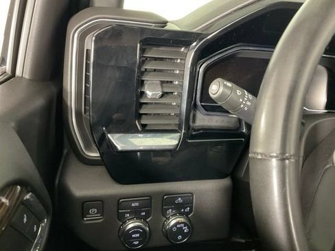 Used 2024 GMC Sierra 1500 SLE AWD/4WD image 18