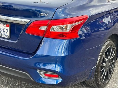 Used 2018 Nissan Sentra SV image 4