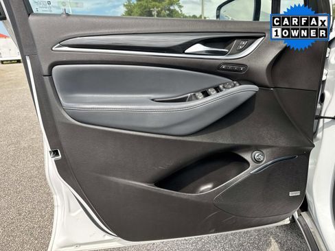 Used 2024 Buick Enclave Premium image 19