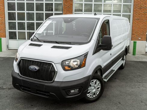 Used 2024 Ford Transit 250 Low Roof w/ Exterior Upgrade Package image 2