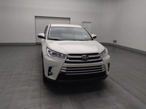 Used 2019 Toyota Highlander Plus image 14