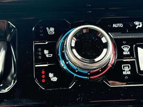 New 2026 GMC Sierra 2500 AT4 w/ AT4 Premium Plus Package image 17