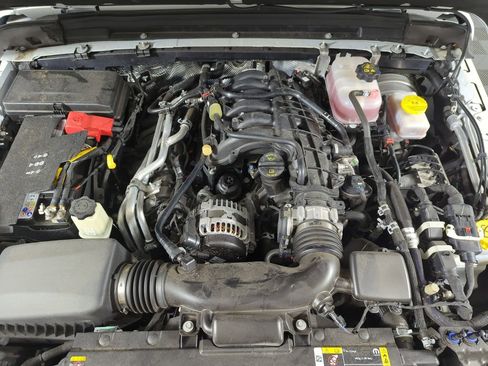 Used 2024 Jeep Wrangler Sahara image 16