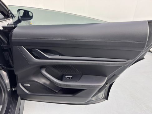 Used 2020 Porsche Taycan Turbo image 48
