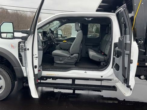 New 2024 Ford F550 4x4 SuperCab Super Duty image 16
