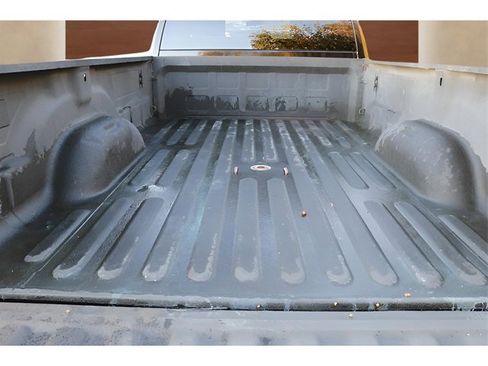 Used 2022 RAM 2500 Tradesman w/ Chrome Appearance Group image 9