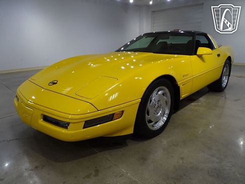 Used 1996 Chevrolet Corvette Coupe image 4