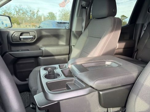 Used 2022 Chevrolet Silverado 1500 Custom image 21