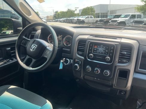 Used 2018 RAM 1500 Express w/ Express Value Package RWD image 24