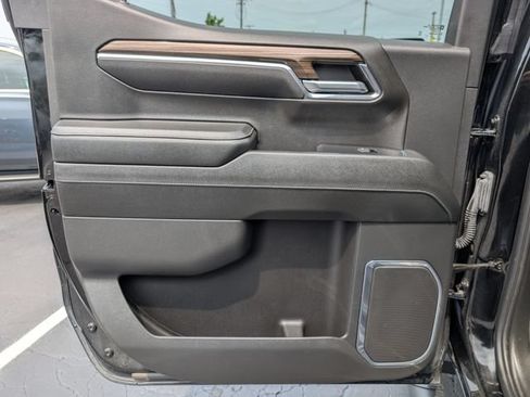 Used 2023 Chevrolet Silverado 1500 LT AWD/4WD image 14