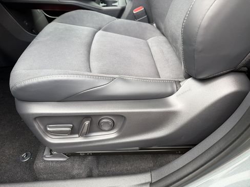 New 2026 Toyota C-HR AWD/4WD image 10