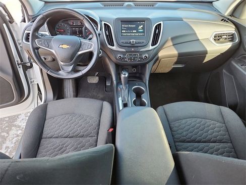 Used 2018 Chevrolet Equinox LT image 19
