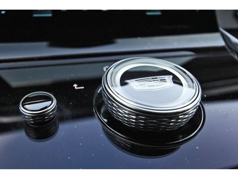 Used 2025 Cadillac Escalade Sport w/ LPO, Floor Liner Package RWD image 26