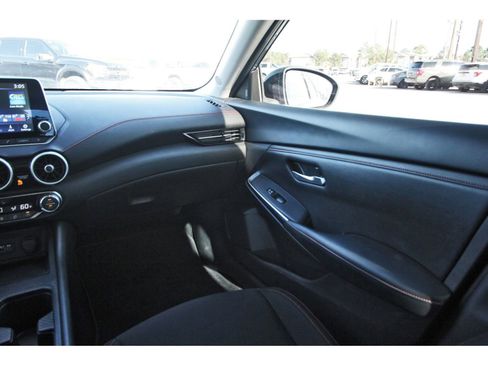 Used 2024 Nissan Sentra SR image 13