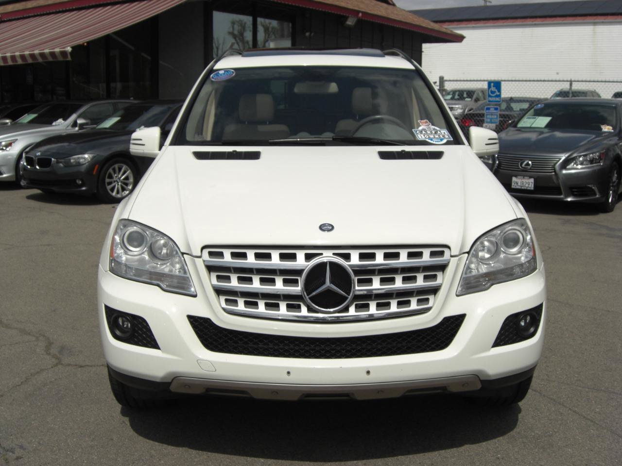 Used 2011 Mercedes-Benz ML 350 2WD image 2