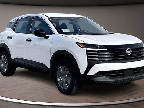 New 2026 Nissan Kicks S image 2