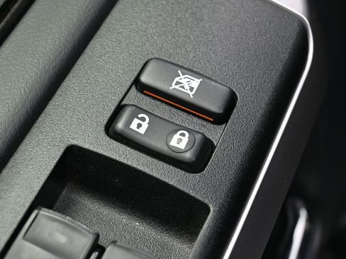 Used 2024 Toyota 4Runner SR5 image 12