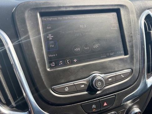 Used 2023 Chevrolet Equinox LT AWD/4WD image 21