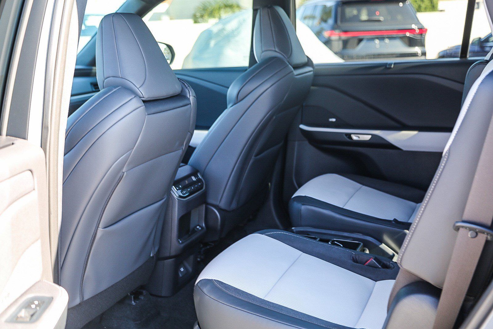 Certified 2026 Lexus TX 500h AWD w/ Technology Package image 18