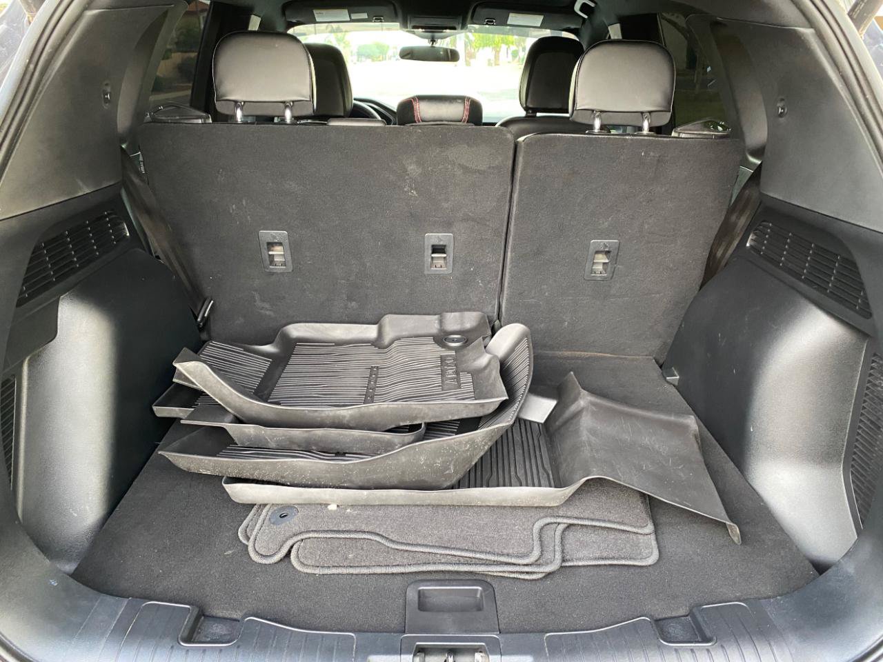Used 2025 Ford Escape ST-Line w/ Equipment Group 301A FWD image 13