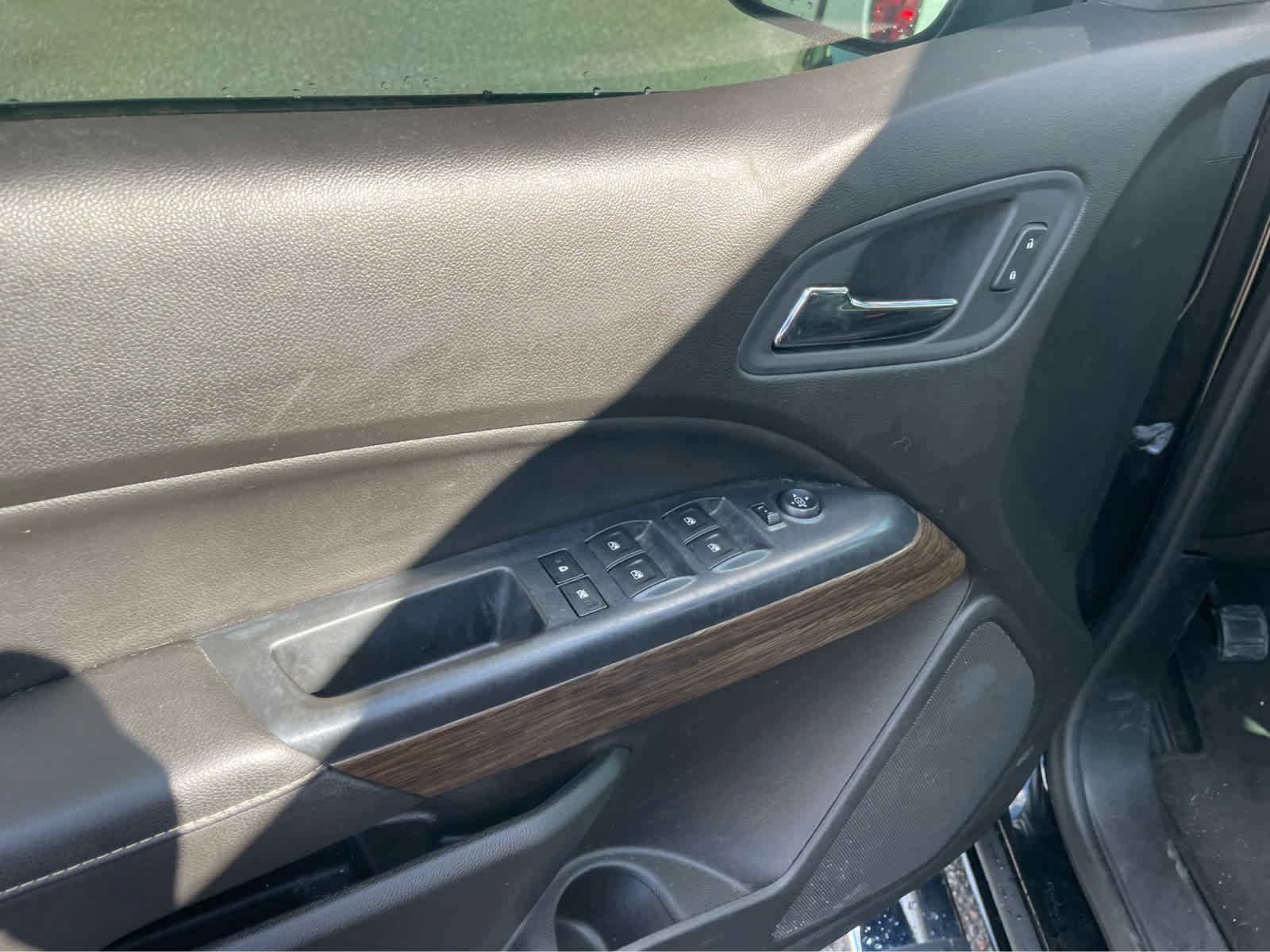 Used 2017 GMC Canyon Denali RWD image 11